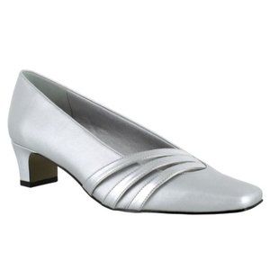 Easy Street Entice Squared toe Pumps, Silver